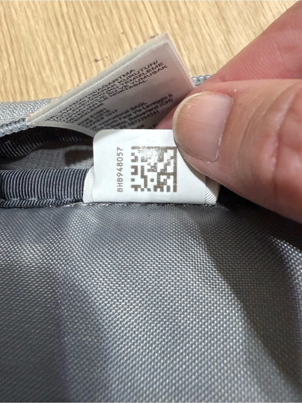 The North Face Jester Backpack Gray Pink FlexVent Hiking School Laptop Bag